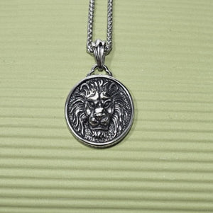 Two-Dimensional Nemean Lion Stainless Steel Pendant & Chain